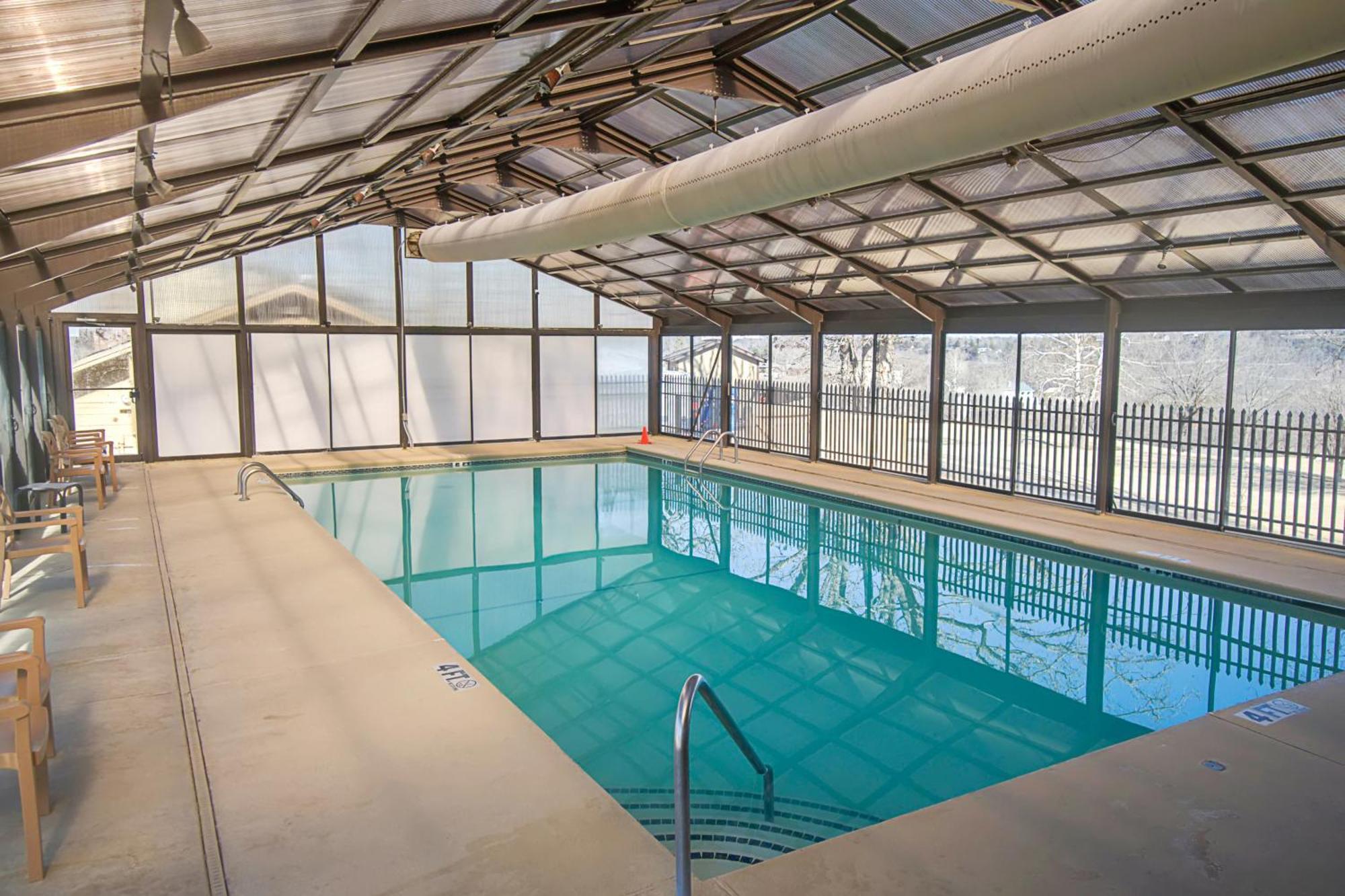 Lofty Retreat & Paradise Pointe Branson Chambre photo